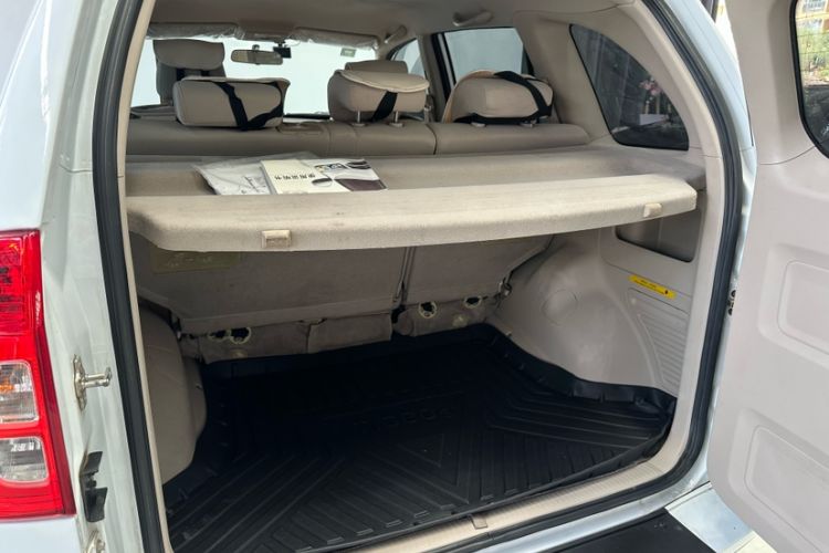 Used Chery Tiggo 3 2014 1.6L Manual Fashion Edition Interior 9