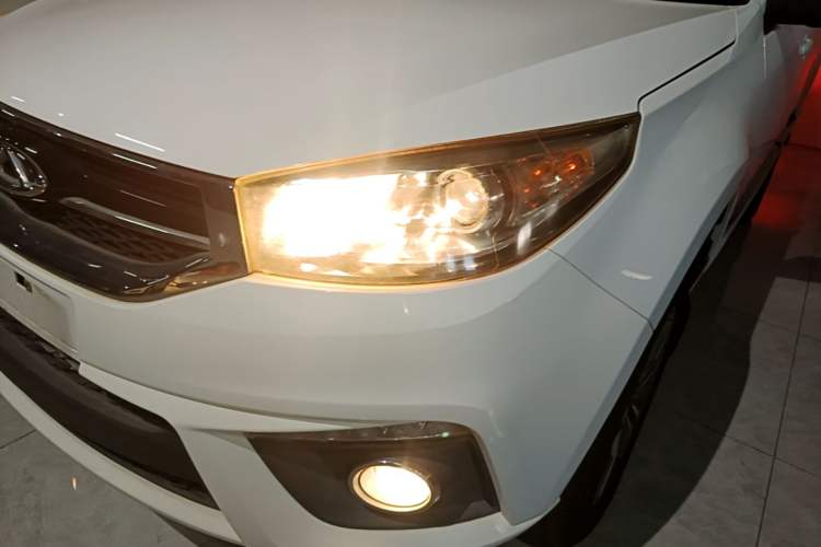 Used Chery Tiggo 3 2014 1.6L Manual Zhishang Edition Left Front Headlight