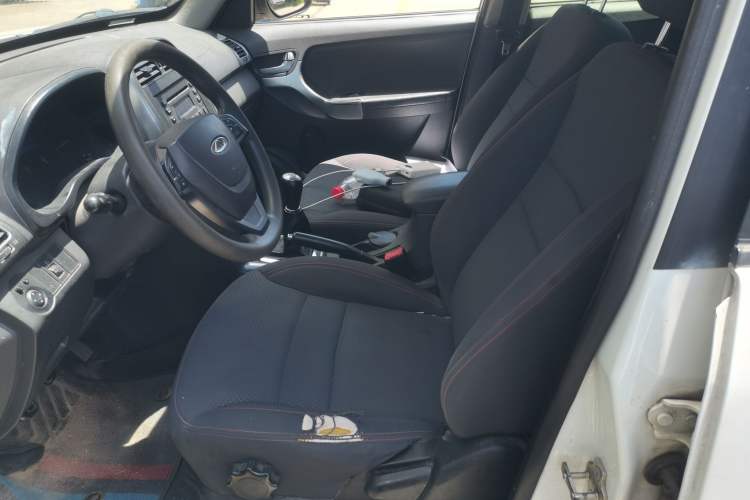 Used Chery Tiggo 3 2014 1.6L Manual Fashion Edition Left Front Seat