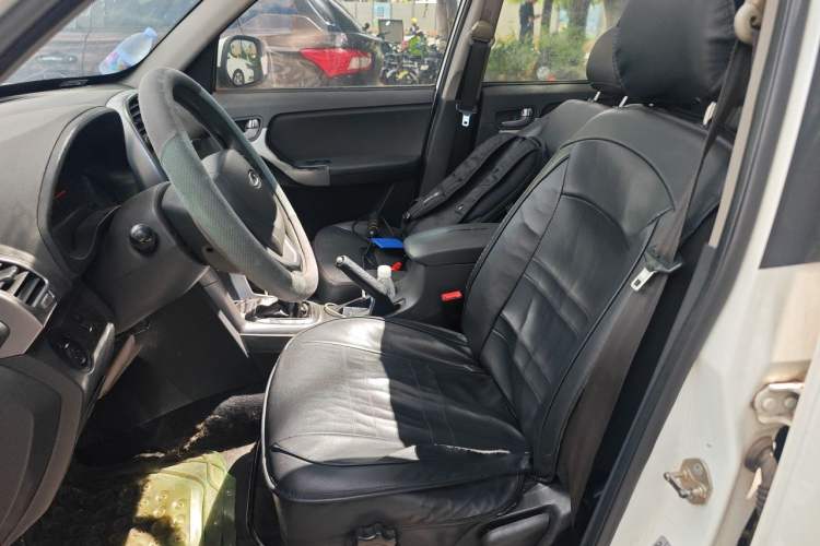 Used Chery Tiggo 3 2014 1.6L Manual Zhishang Edition Left Front Seat