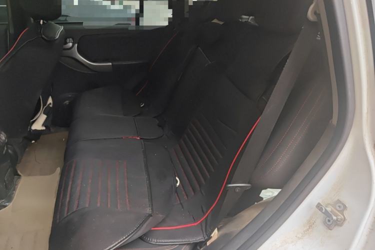 Used Chery Tiggo 3 2014 1.6L Manual Fashion Edition Left Rear Seat