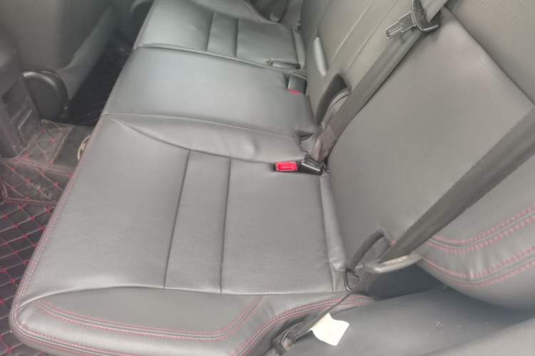 Used Chery Tiggo 3 2014 1.6L Manual Zhishang Edition Left Rear Seat