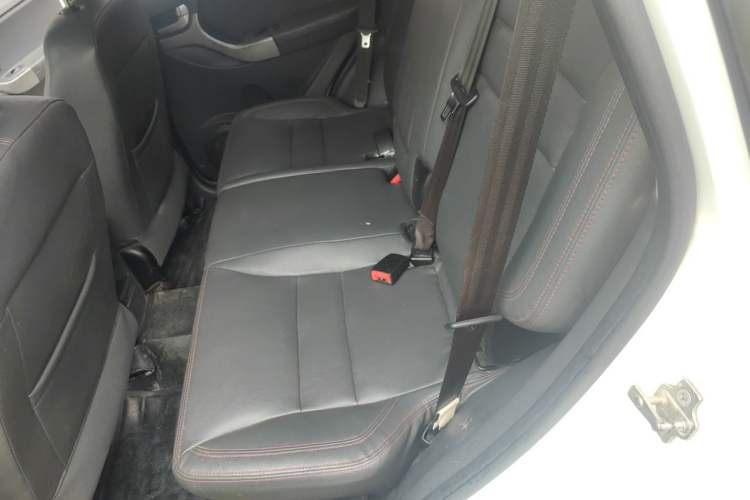 Used Chery Tiggo 3 2014 1.6L Manual Zhishang Edition Left Rear Seat