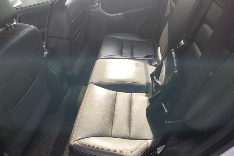 Used Chery Tiggo 3 2014 1.6L Manual Zhishang Edition Left Rear Seat