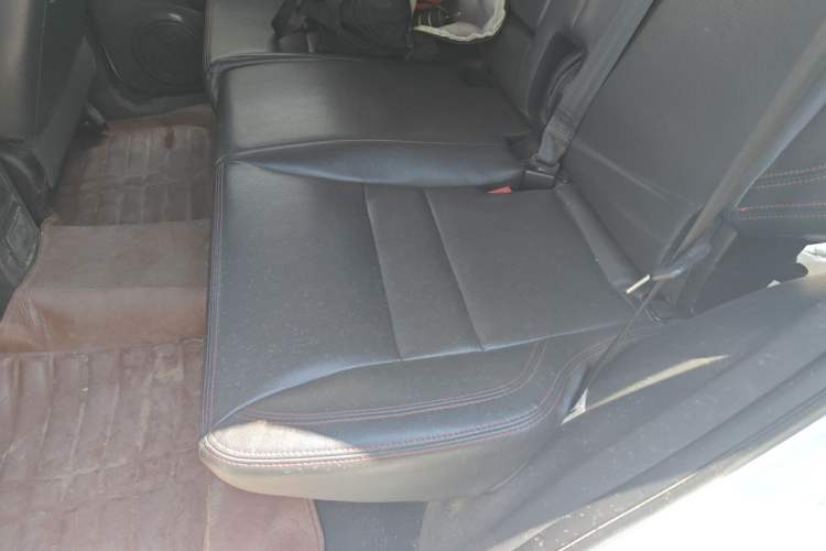 Used Chery Tiggo 3 2014 1.6L Manual Zhishang Edition Left Rear Seat
