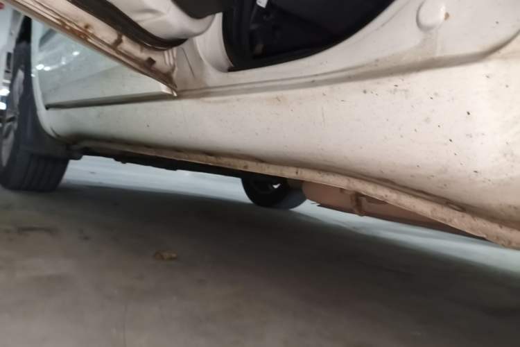 Used Chery Tiggo 3 2014 1.6L CVT ZhiShang Edition Left Side Sill