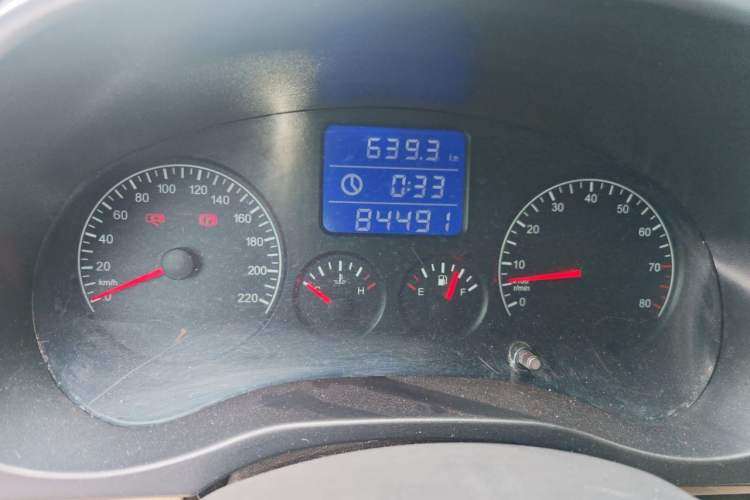 Used Chery Tiggo 3 2014 1.6L Manual Zhishang Edition Odometer Close Up