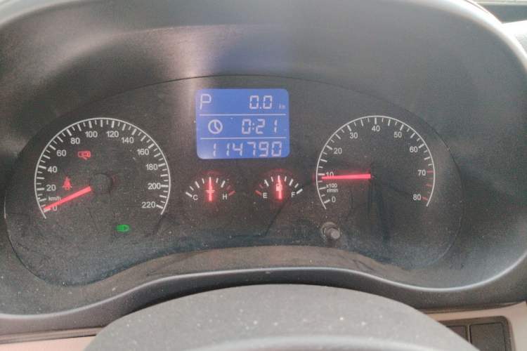 Used Chery Tiggo 3 2014 1.6L CVT ZhiShang Edition Odometer Close Up