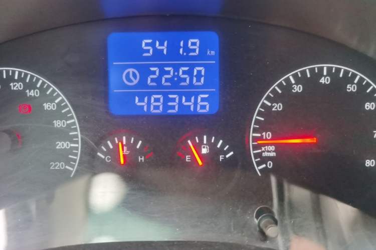 Used Chery Tiggo 3 2014 1.6L Manual Zhishang Edition Odometer Close Up
