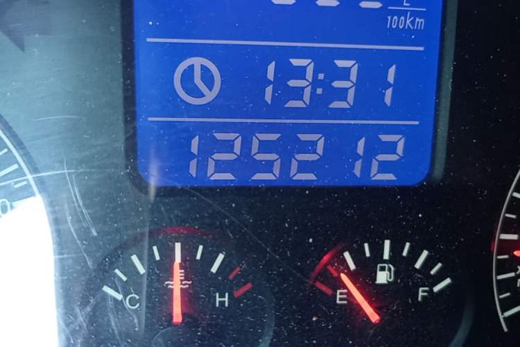 Used Chery Tiggo 3 2014 1.6L Manual Zhishang Edition Odometer Close Up