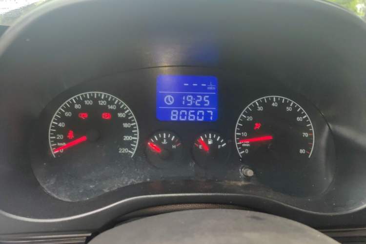 Used Chery Tiggo 3 2014 1.6L Manual Zhishang Edition Odometer Close Up