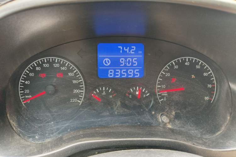 Used Chery Tiggo 3 2014 1.6L Manual Fashion Edition Odometer Close Up