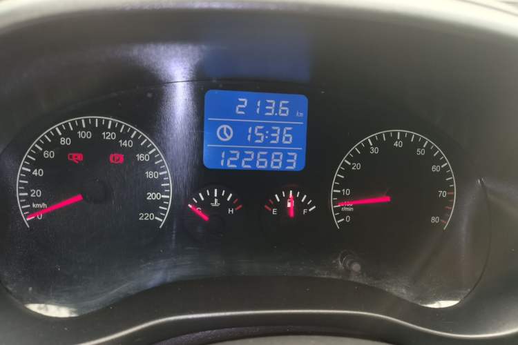 Used Chery Tiggo 3 2014 1.6L Manual Zhishang Edition Odometer Close Up