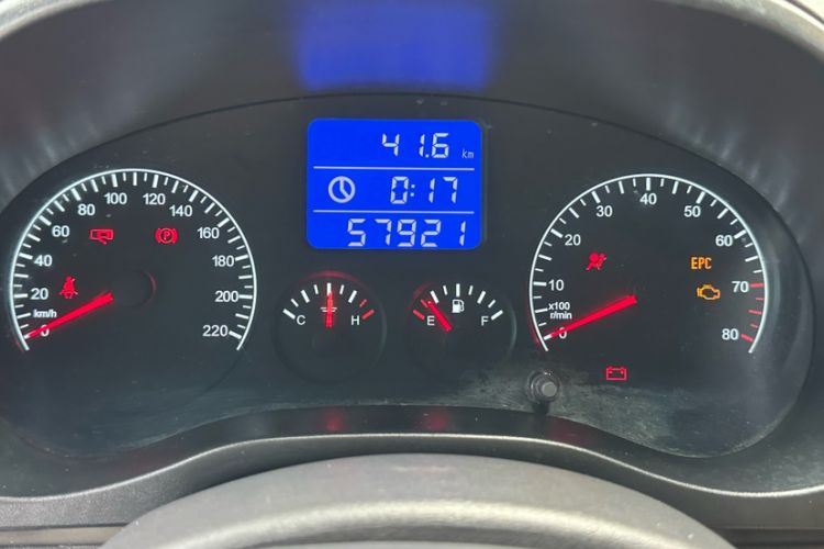 Used Chery Tiggo 3 2014 1.6L Manual Fashion Edition Odometer Close Up