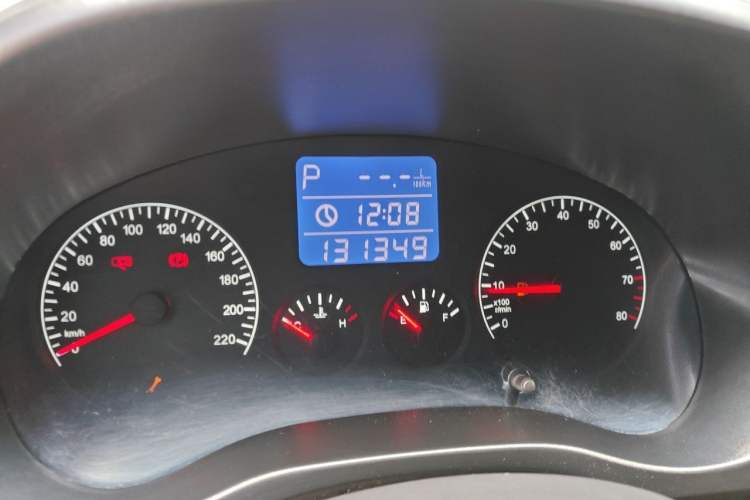 Used Chery Tiggo 3 2014 1.6L CVT ZhiShang Edition Odometer Close Up