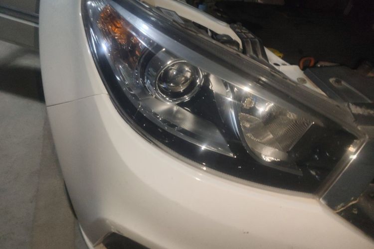 Used Chery Tiggo 3 2014 1.6L CVT ZhiShang Edition Right Front Headlight