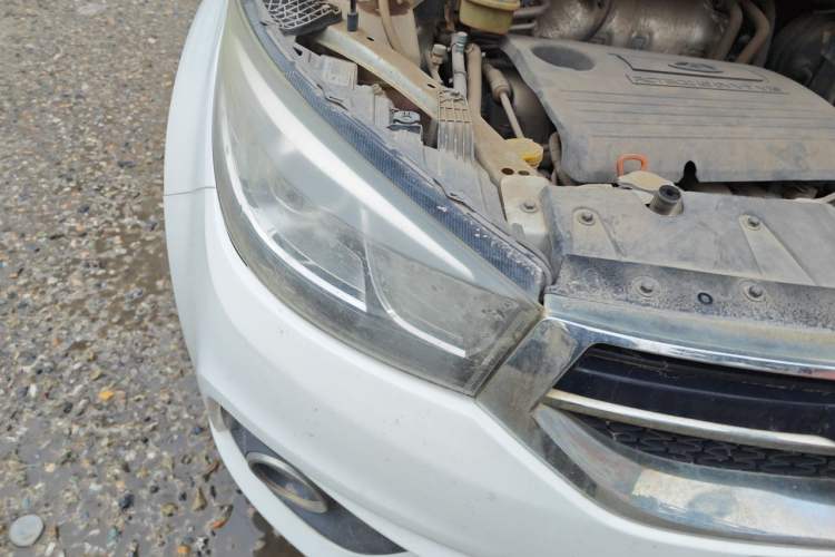 Used Chery Tiggo 3 2014 1.6L Manual Zhishang Edition Right Front Headlight