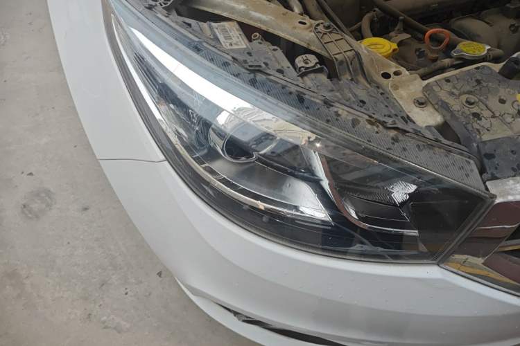 Used Chery Tiggo 3 2014 1.6L Manual Fashion Edition Right Front Headlight