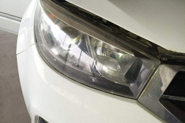 Used Chery Tiggo 3 2014 1.6L Manual Zhishang Edition Right Front Headlight