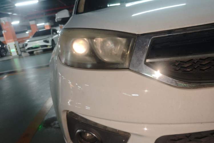 Used Chery Tiggo 3 2014 1.6L CVT ZhiShang Edition Right Front Headlight