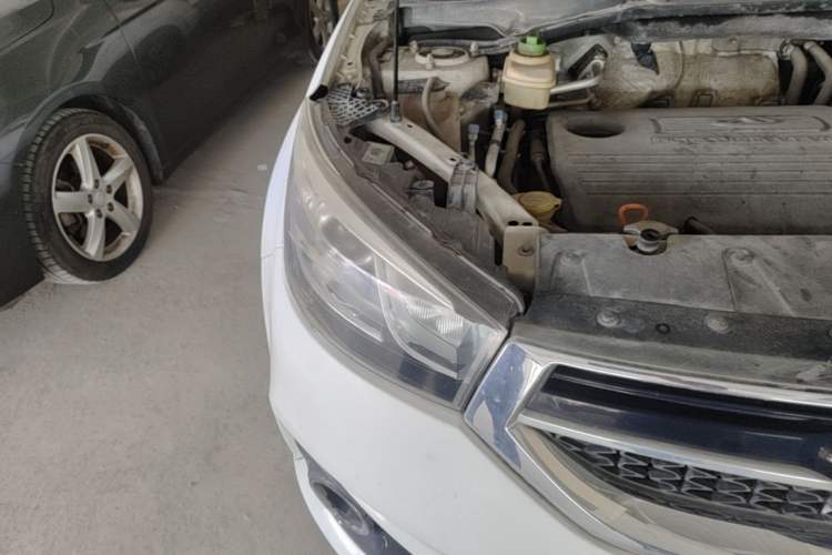 Used Chery Tiggo 3 2014 1.6L Manual Zhishang Edition Right Front Headlight