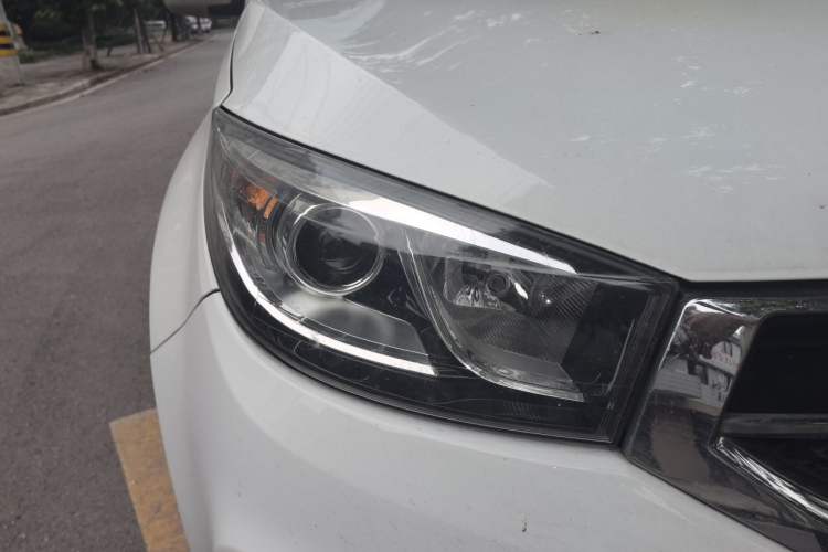 Used Chery Tiggo 3 2014 1.6L Manual Fashion Edition Right Front Headlight