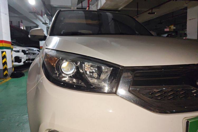 Used Chery Tiggo 3 2014 1.6L CVT ZhiShang Edition Right Front Headlight