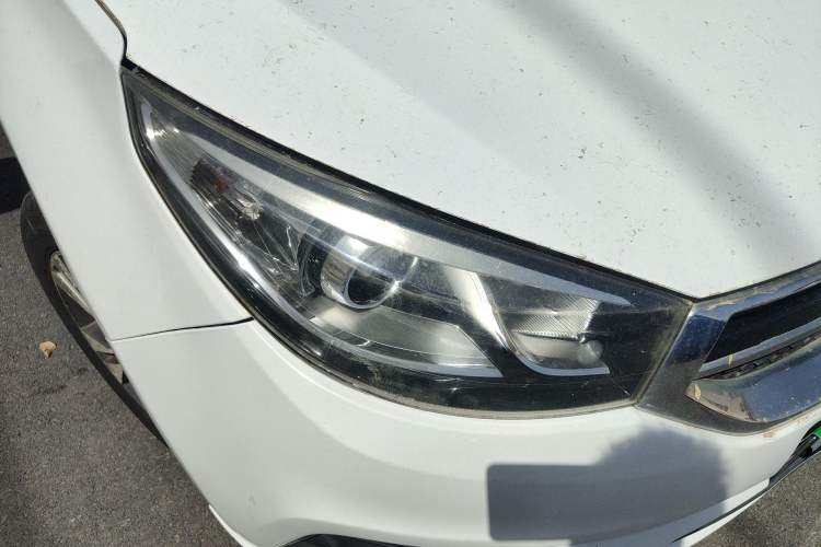 Used Chery Tiggo 3 2014 1.6L CVT Luxury Edition Right Front Headlight