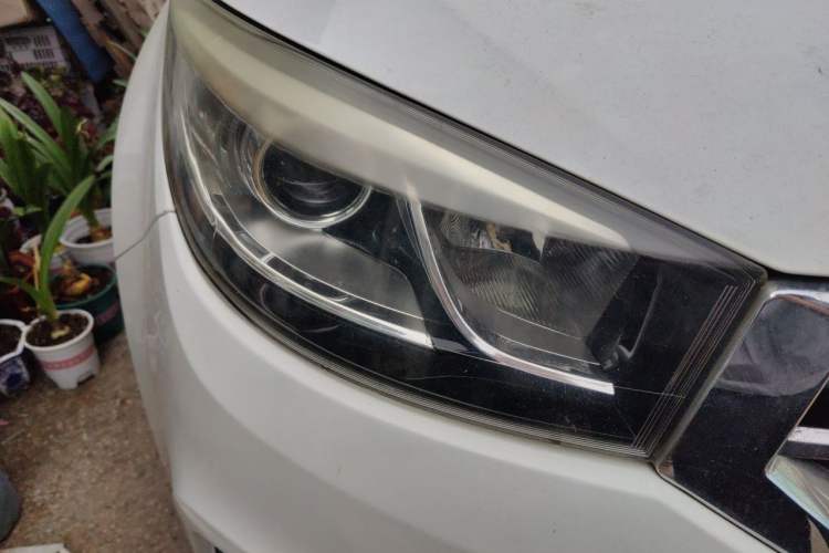 Used Chery Tiggo 3 2014 1.6L Manual Zhishang Edition Right Front Headlight