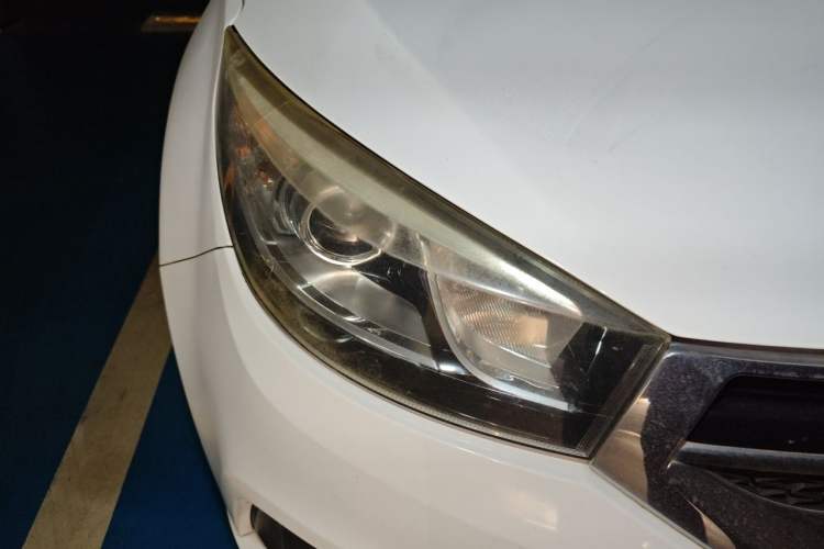 Used Chery Tiggo 3 2014 1.6L CVT ZhiShang Edition Right Front Headlight