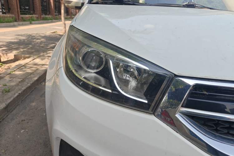 Used Chery Tiggo 3 2014 1.6L CVT Fashion Edition Right Front Headlight