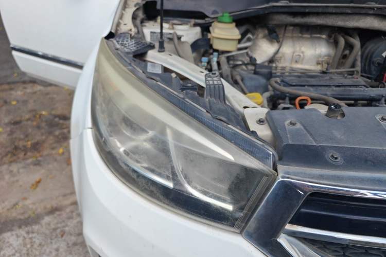 Used Chery Tiggo 3 2014 1.6L Manual Zhishang Edition Right Front Headlight