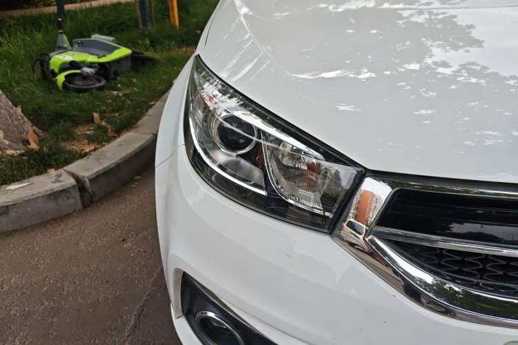 Used Chery Tiggo 3 2014 1.6L Manual Zhishang Edition Right Front Headlight