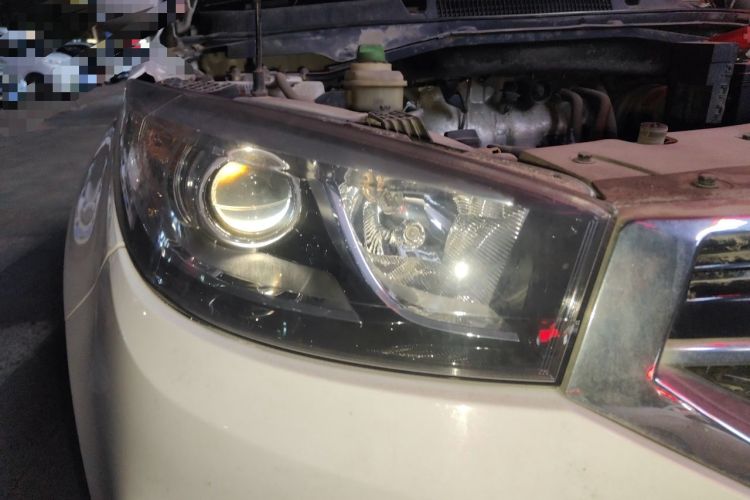 Used Chery Tiggo 3 2014 1.6L Manual Fashion Edition Right Front Headlight