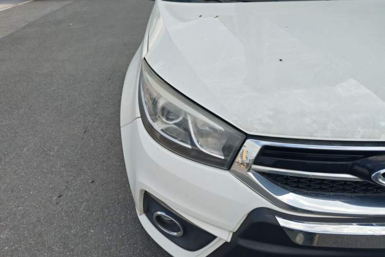 Used Chery Tiggo 3 2014 1.6L CVT ZhiShang Edition Right Front Headlight