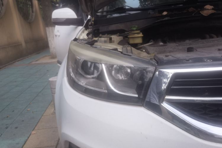 Used Chery Tiggo 3 2014 1.6L CVT ZhiShang Edition Right Front Headlight