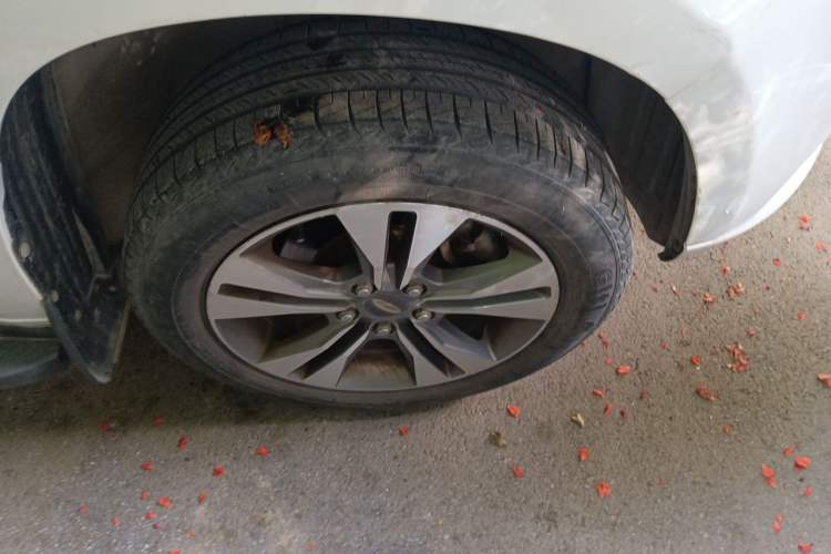 Used Chery Tiggo 3 2014 1.6L Manual Zhishang Edition Right Front Wheel Hub