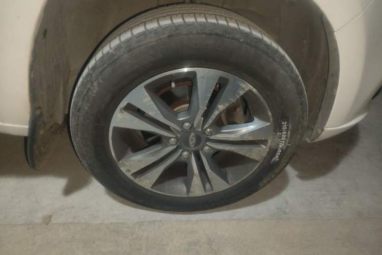 Used Chery Tiggo 3 2014 1.6L CVT ZhiShang Edition Right Front Wheel Hub