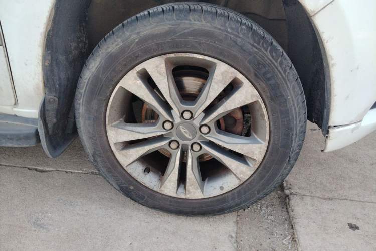 Used Chery Tiggo 3 2014 1.6L CVT ZhiShang Edition Right Front Wheel Hub