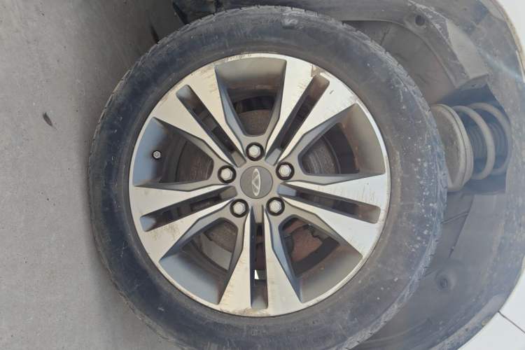 Used Chery Tiggo 3 2014 1.6L Manual Zhishang Edition Right Front Wheel Hub