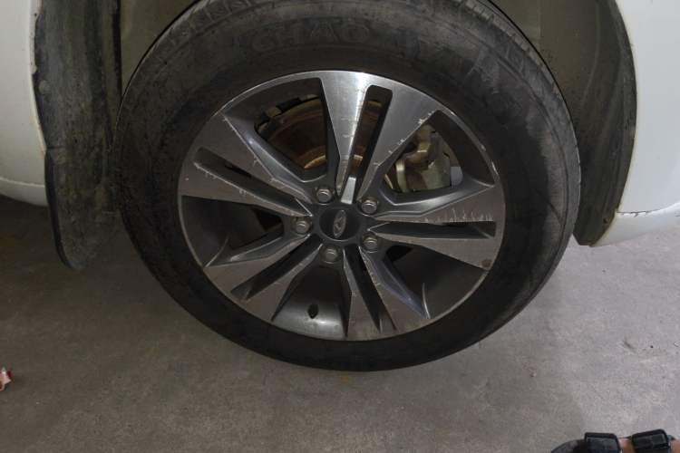 Used Chery Tiggo 3 2014 1.6L CVT Luxury Edition Right Front Wheel Hub