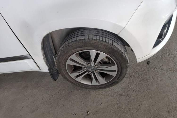Used Chery Tiggo 3 2014 1.6L Manual Zhishang Edition Right Front Wheel Hub
