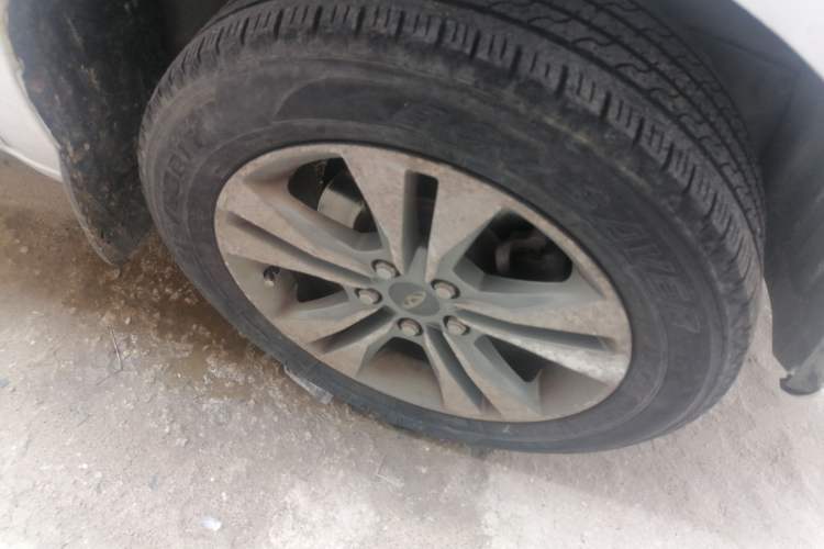 Used Chery Tiggo 3 2014 1.6L Manual Zhishang Edition Right Front Wheel Hub
