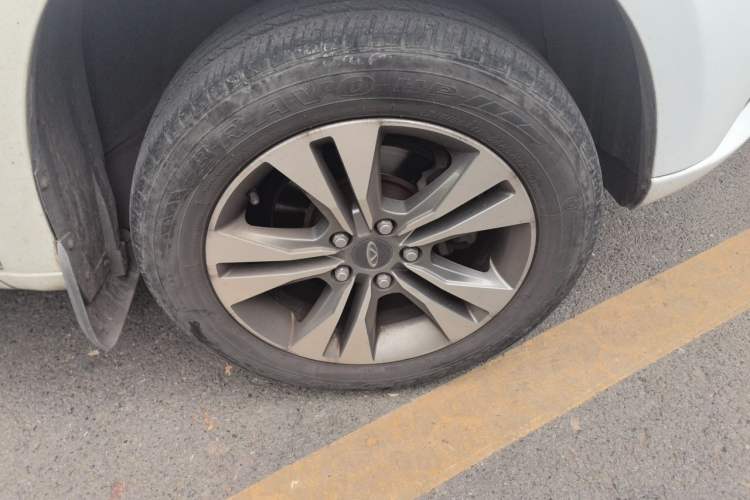 Used Chery Tiggo 3 2014 1.6L Manual Fashion Edition Right Front Wheel Hub