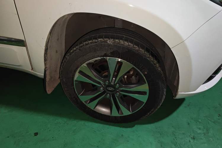 Used Chery Tiggo 3 2014 1.6L CVT ZhiShang Edition Right Front Wheel Hub