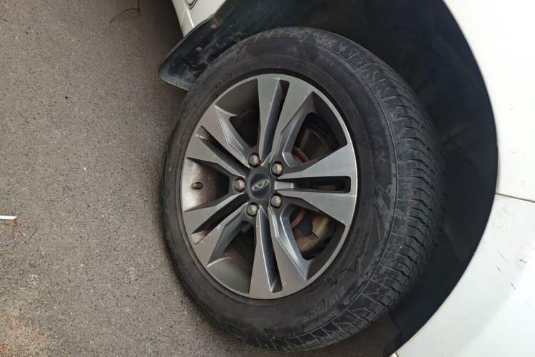 Used Chery Tiggo 3 2014 1.6L Manual Luxury Edition Right Front Wheel Hub