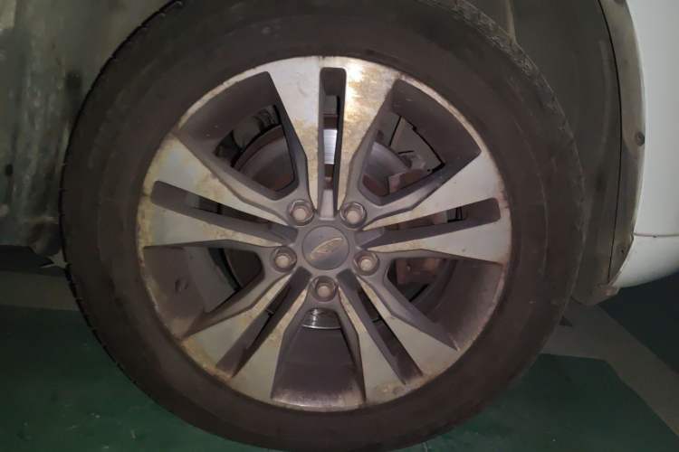 Used Chery Tiggo 3 2014 Magic Edition 1.6L Manual Fashion Version Right Front Wheel Hub