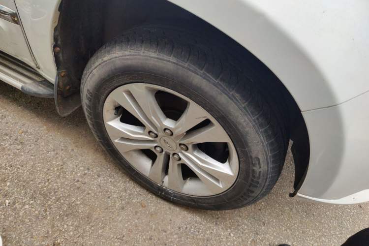 Used Chery Tiggo 3 2014 1.6L Manual Zhishang Edition Right Front Wheel Hub