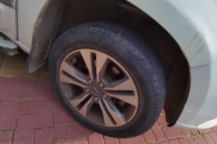 Used Chery Tiggo 3 2014 1.6L Manual Zhishang Edition Right Front Wheel Hub
