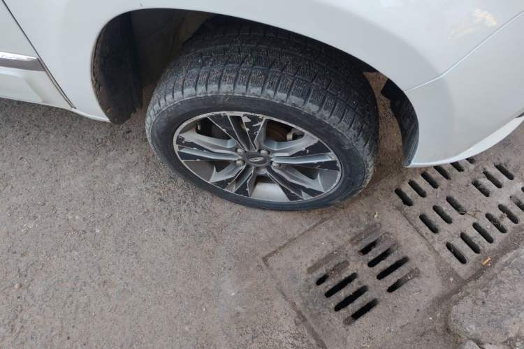 Used Chery Tiggo 3 2014 1.6L Manual Zhishang Edition Right Front Wheel Hub
